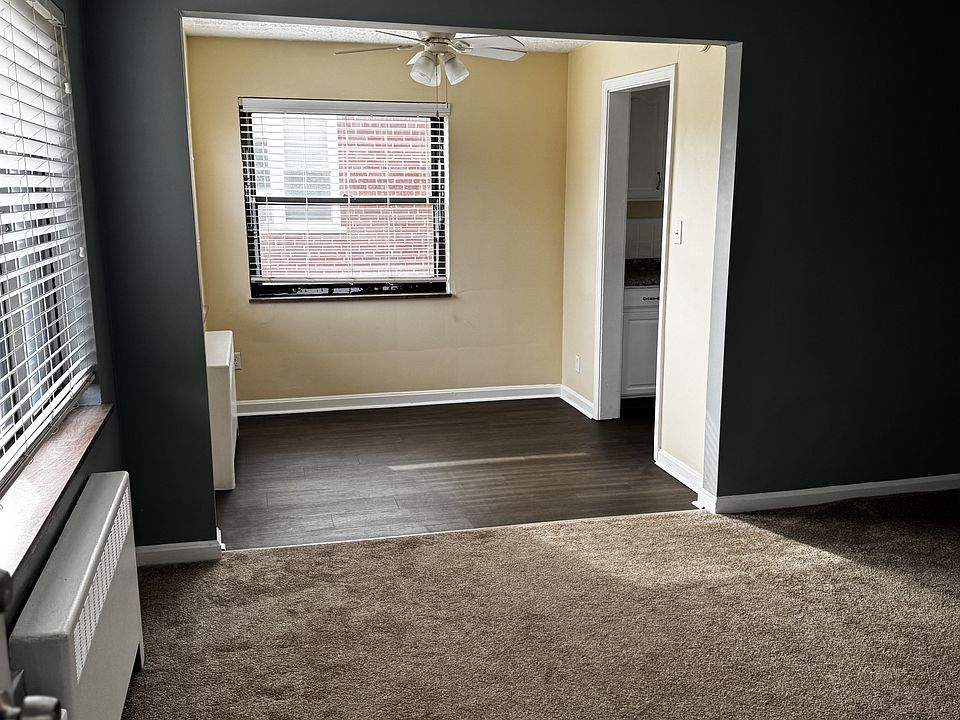 1st image of 3059 Glenmore Ave APT 4