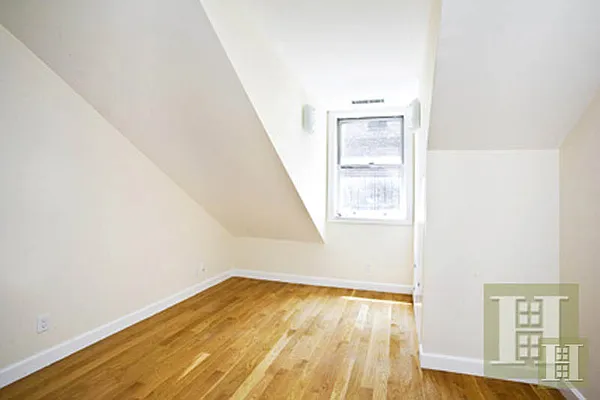 Rented by Halstead Real Estate | media 21