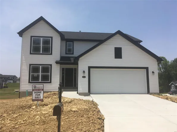 611 Lakewood Dr, Moscow Mills, MO 63362