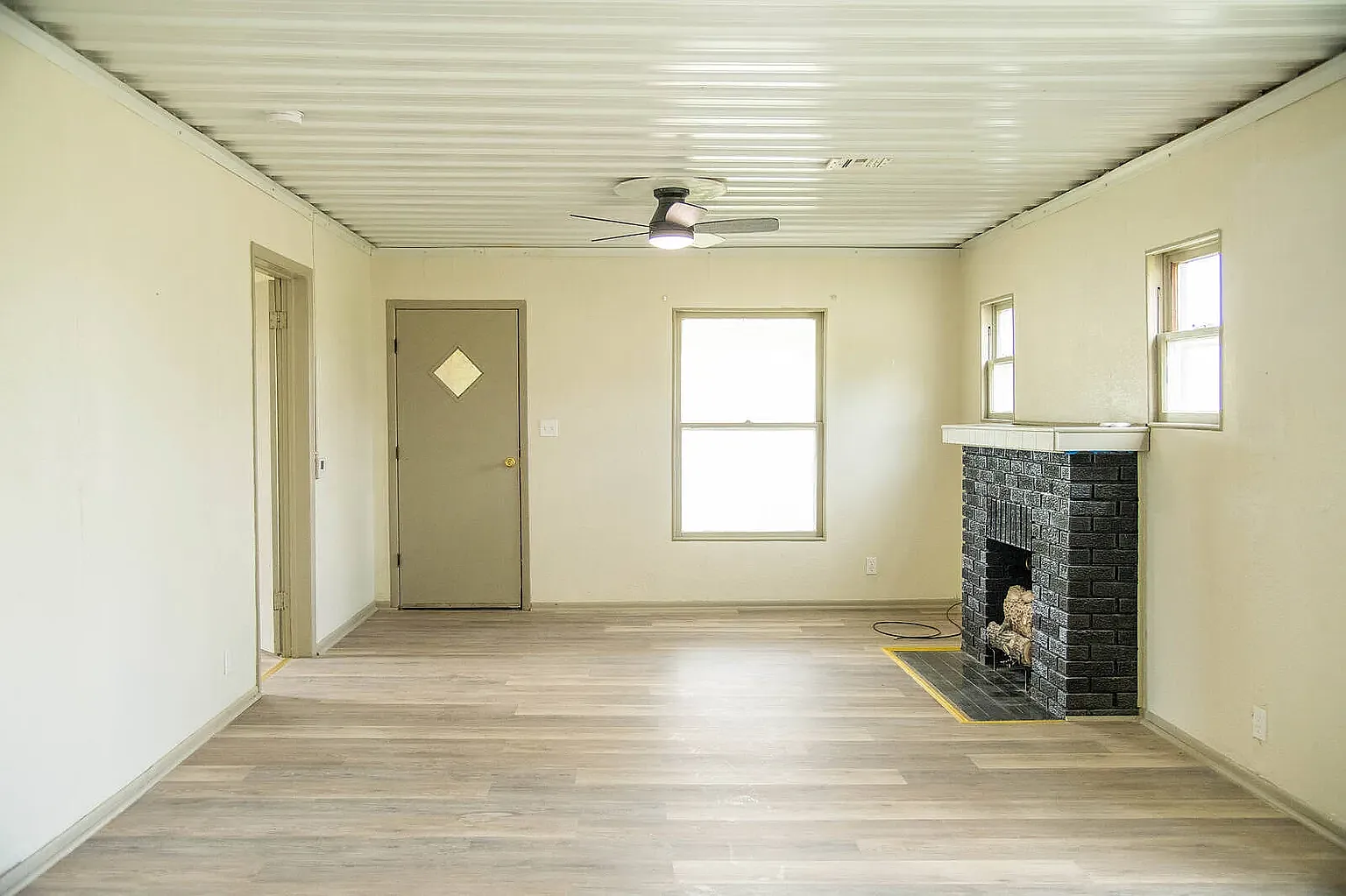 2 bed, 882 sqft, $750 — Photo 4
