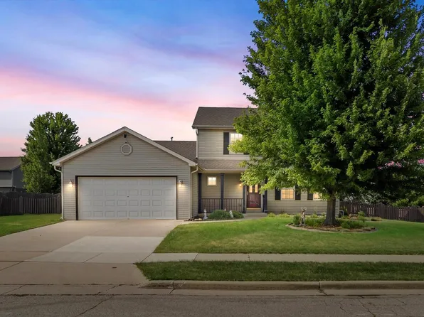 8432 Ivanhoe PLACE, Sturtevant, WI 53177