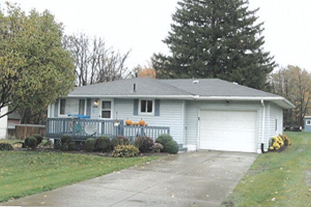 1st image of 1044 Eastview Dr