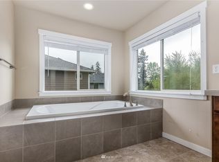 23703 134th Ave SE, Kent, WA 98042
