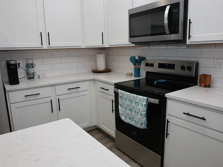 5003 Melana Way — Photo 5
