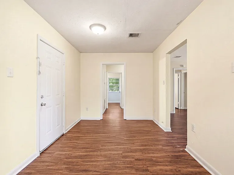 10227 Glenmawr Dr — Photo 7