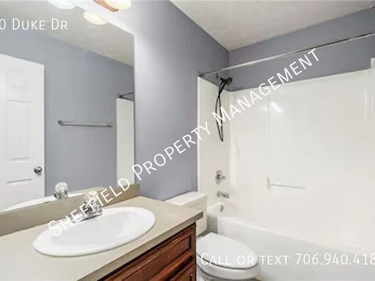 60 Duke Dr — Photo 15