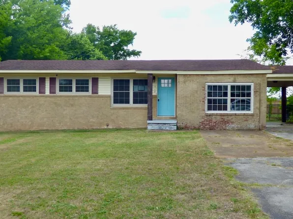 402 Ford St, Muscle Shoals, AL 35661