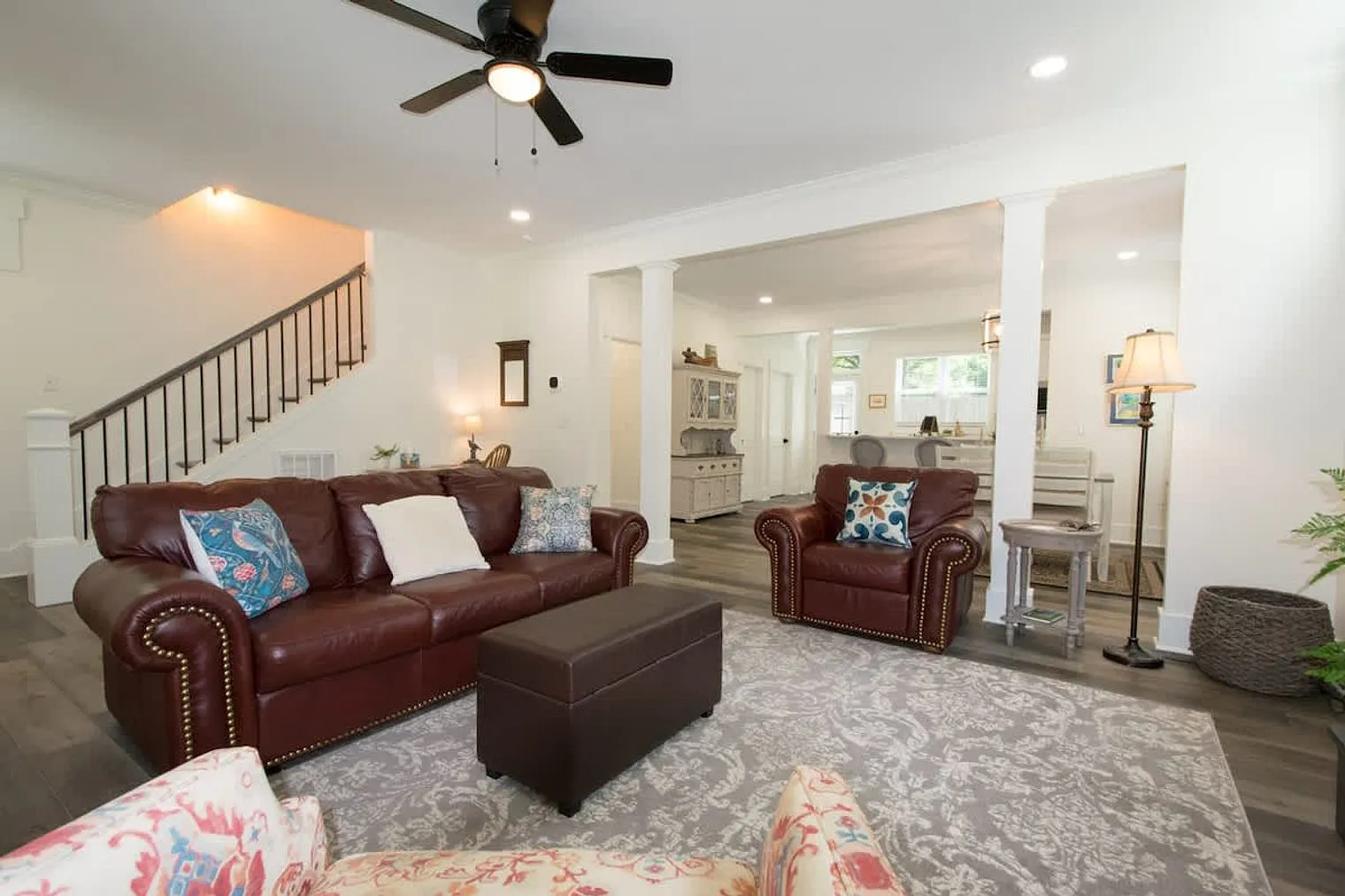 3 bed, 2.0 bath, 1797 sqft, $4,929 — Photo 2