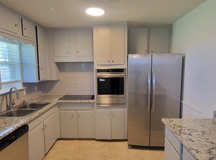 1305 Yates Dr, Hurst, TX 76053