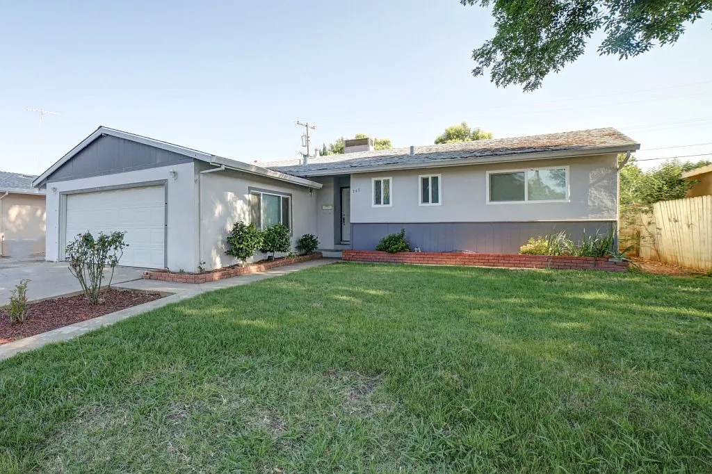 745 Rice Way photo 1