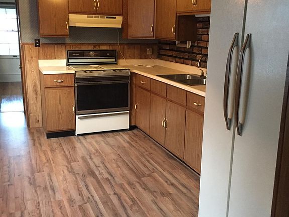 5th image of 2921 N Saint Philomena Ct