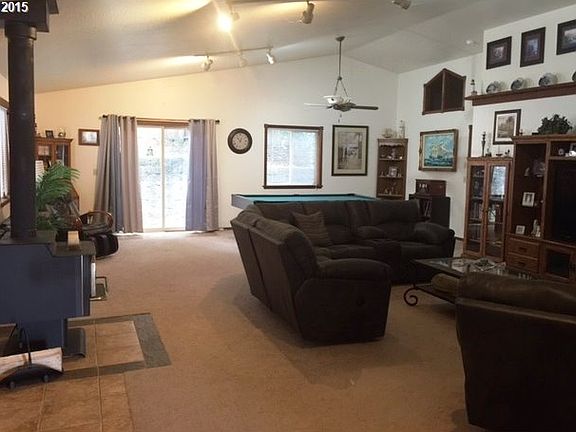 3rd image of 17311 Blueberry Dr