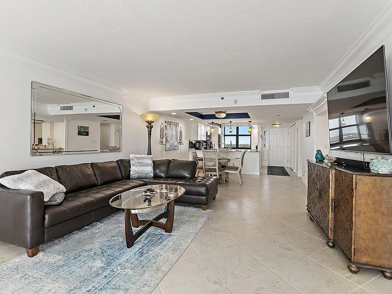 840 Ocean Dr #905 — Photo 18