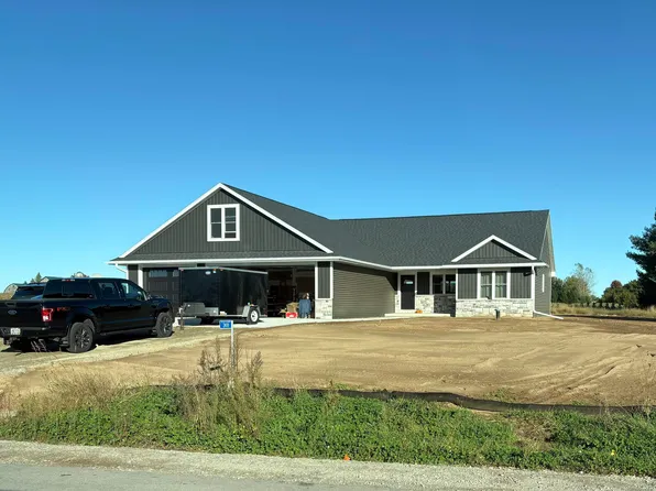2418 Pristine Ln, Green Bay, WI 54313