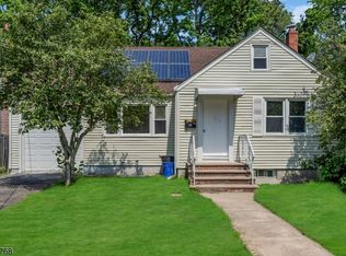 546 W 7th Ave, Roselle, NJ