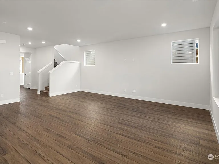 5412 Century Pl NE — Photo 10
