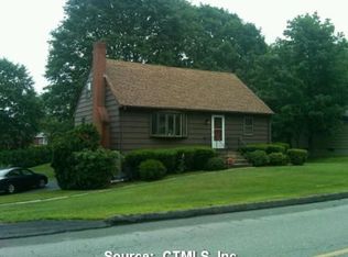 16 Jerome Rd, Uncasville, CT 06382