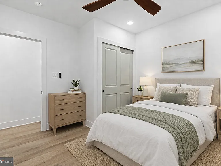 1502 S 52nd St — Photo 10