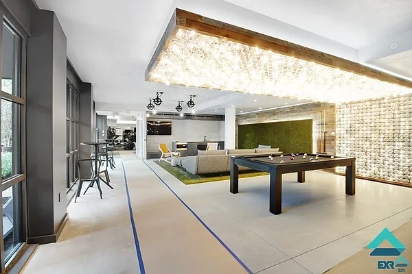 Rented by EXR | media 33