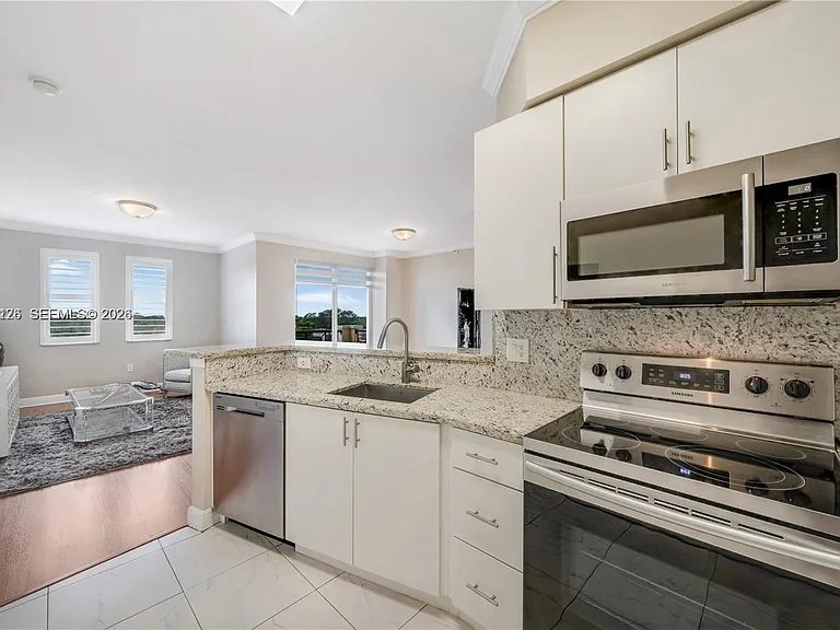 9021 SW 94th St #509 — Photo 13