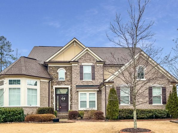 3405 Trowbridge Dr