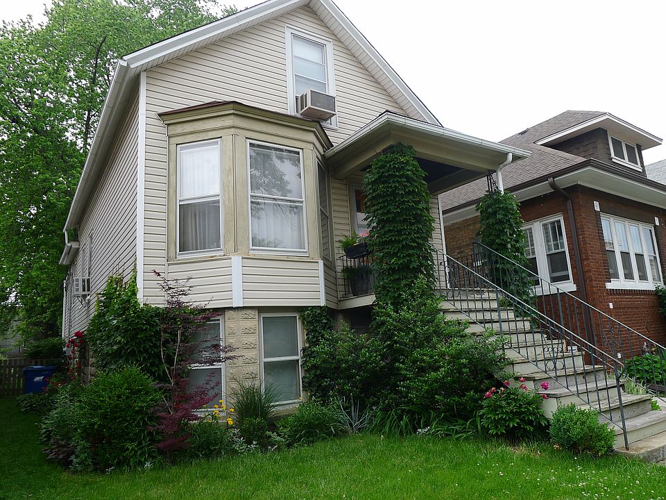 1st image of 323 Burkhardt Ct Lowr 1