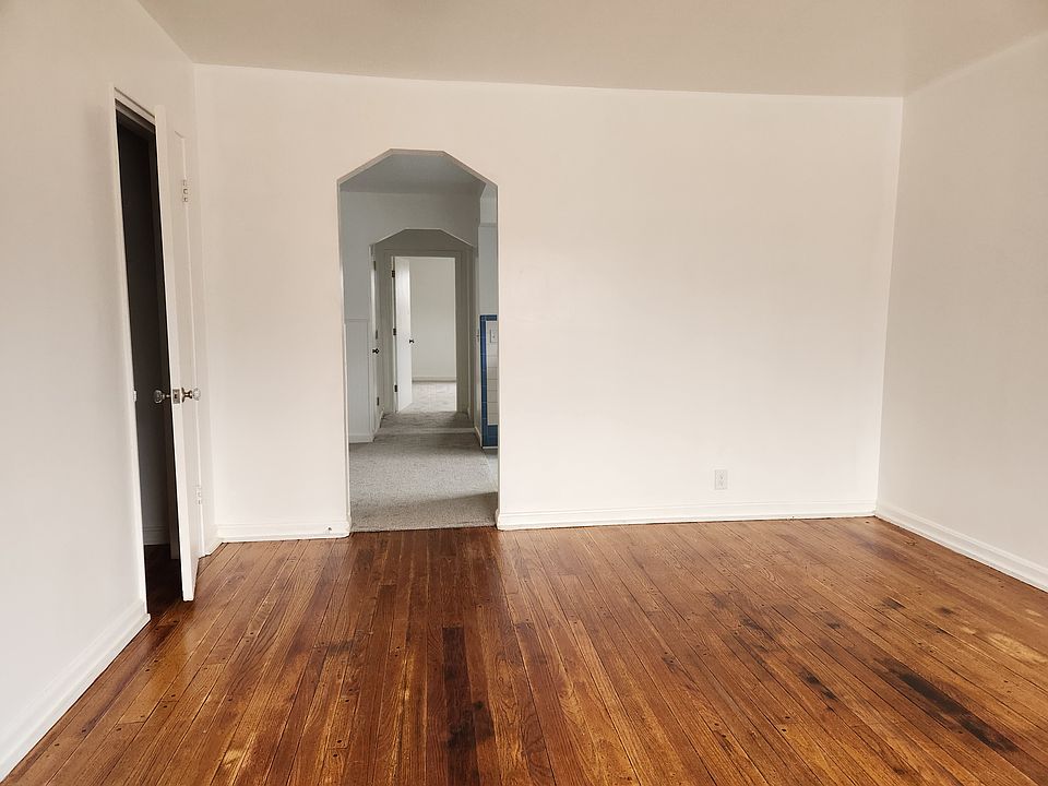 1st image of 4423 Ridgeview Ave APT 4