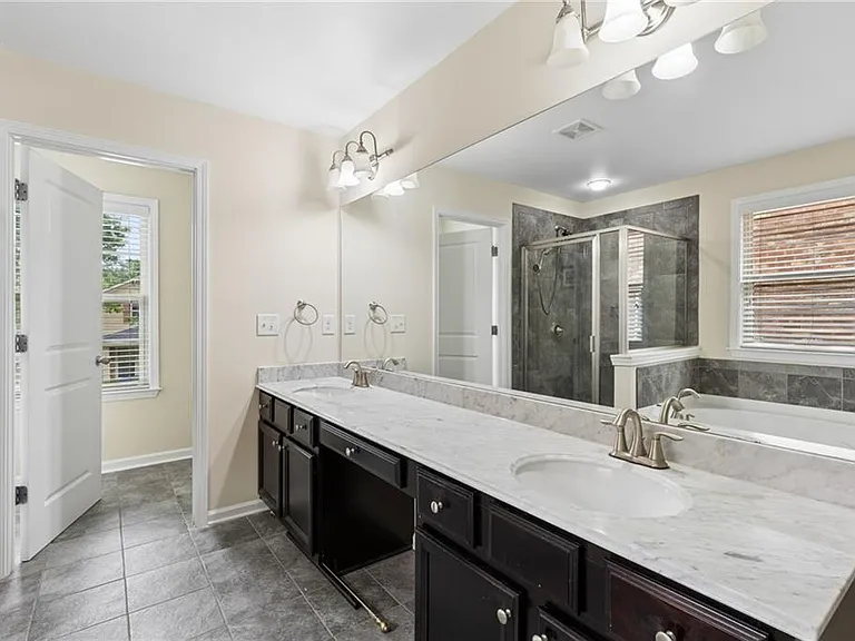 5011 Morriscastle Dr — Photo 30