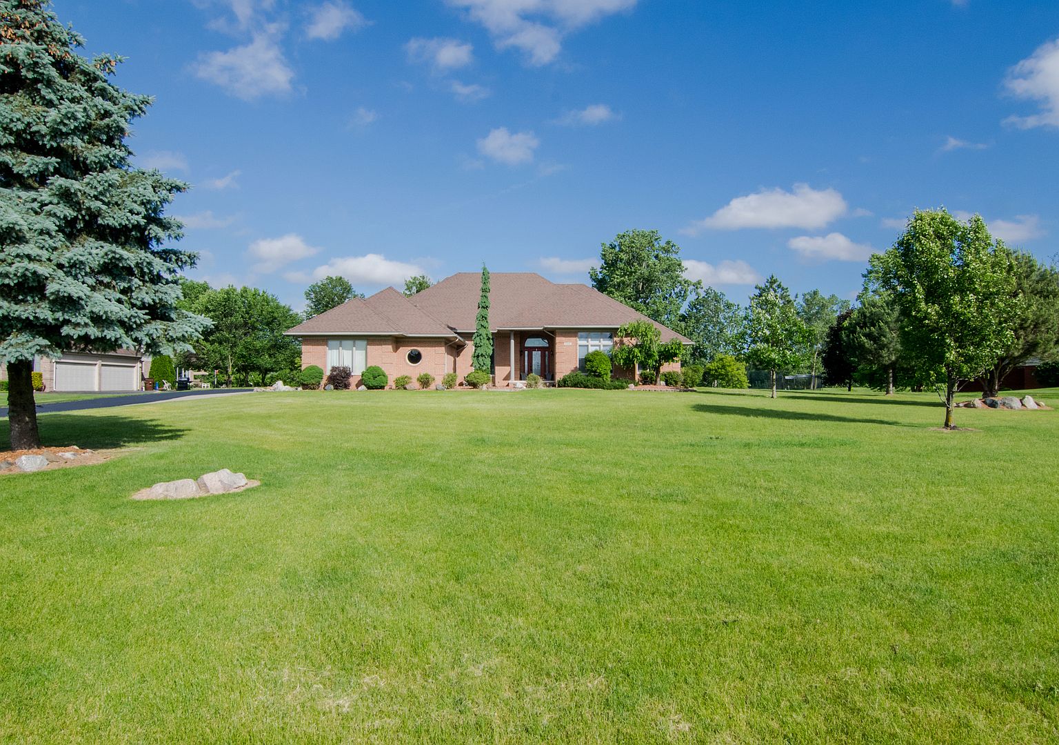 9200 Mirage Lake Dr, Milan, MI 48160 Zillow
