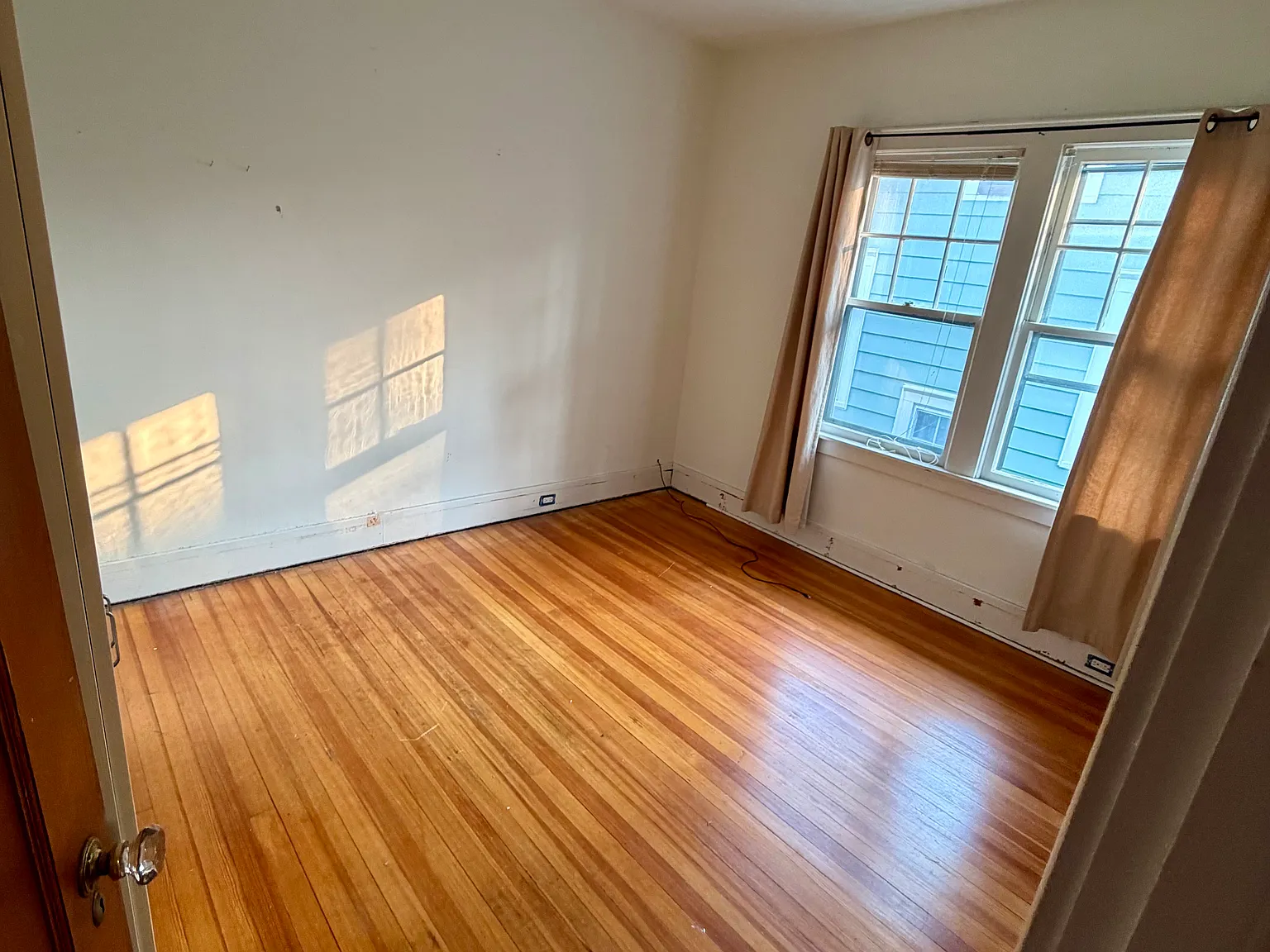 2 bed, 1400 sqft, $1,650 — Photo 4
