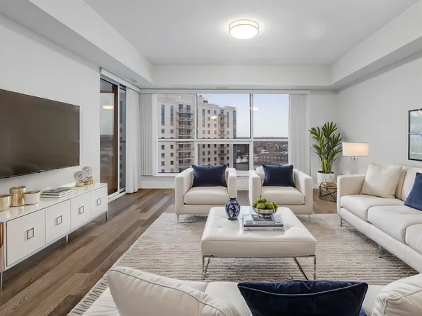 151 Barrett Ct, Kingston, ON K7L 5H6