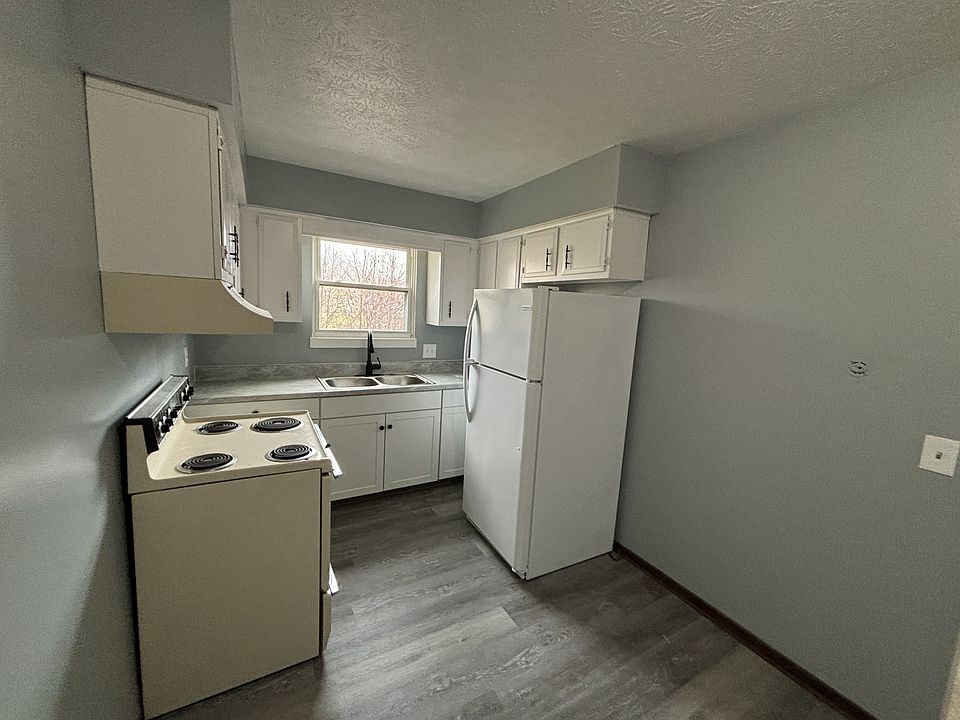 1st image of 3851 Timberview St NW