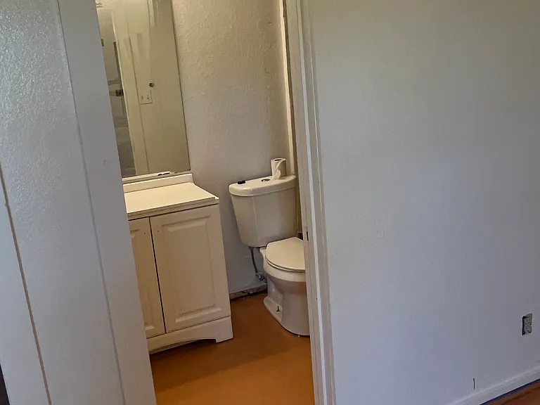 1000 Hyridge St #A — Photo 9