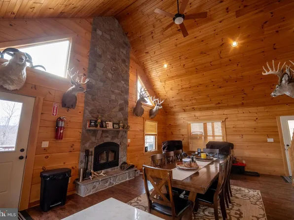 500 Lexington Dr, Romney, WV 26757