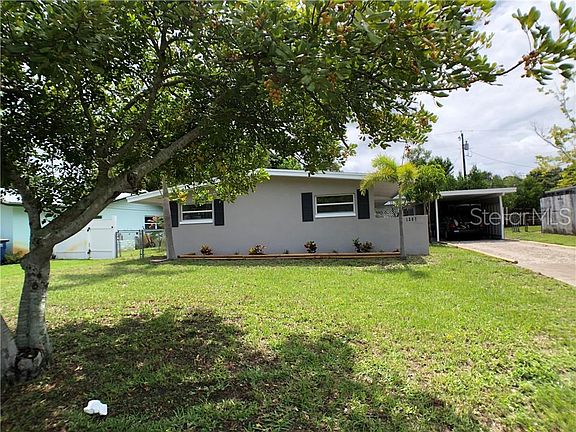 3rd image of 1207 N Saturn Ave