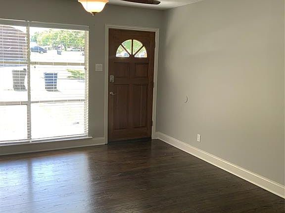 3rd image of 7525 Woodshire Dr