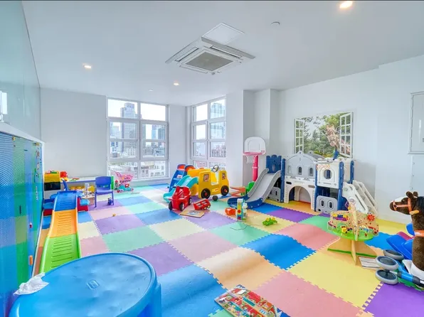 5-33 48th Avenue image 12 of 12