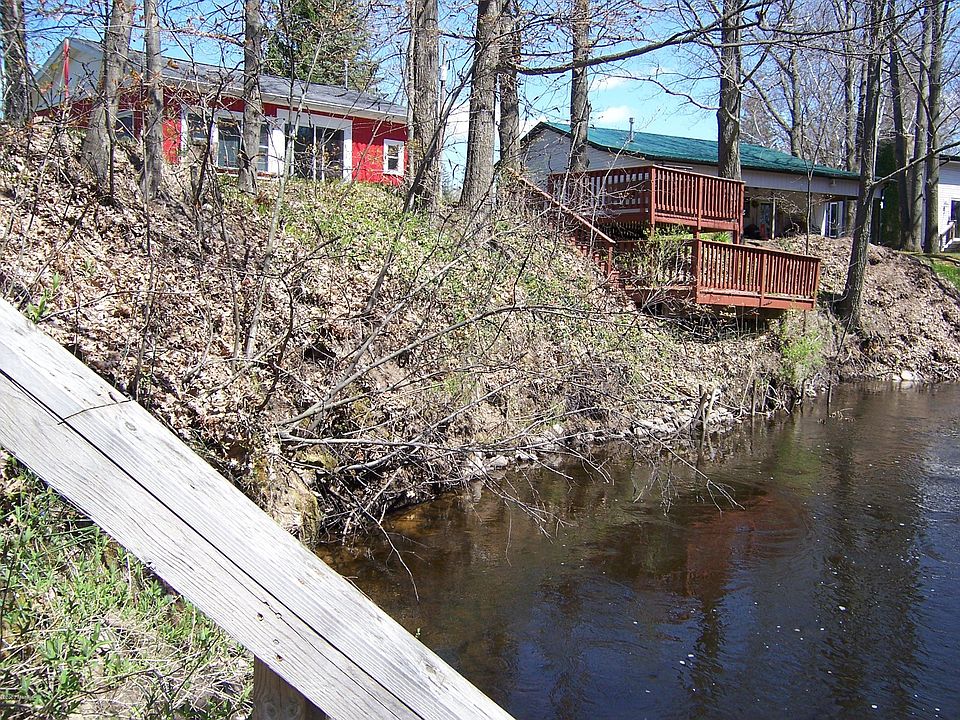 1st image of 18722 Oxbow Dr