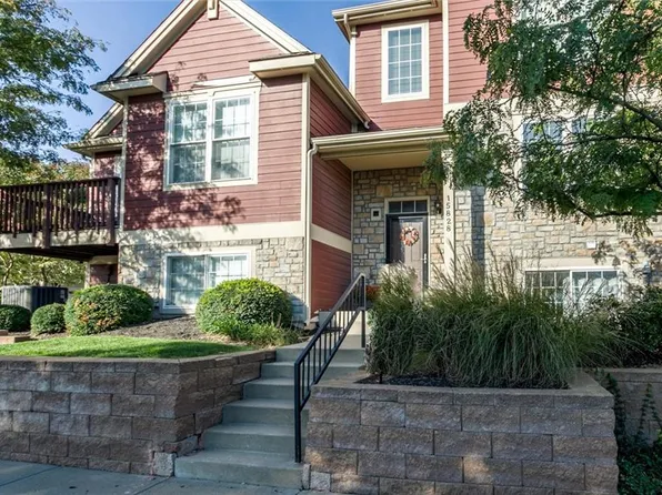 15828 Conser St, Overland Park, KS 66223