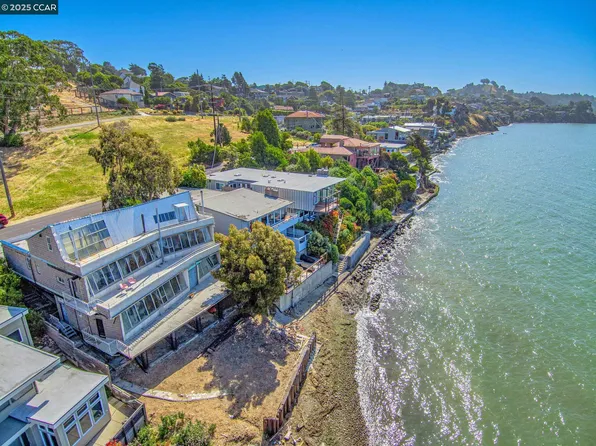 841 Ocean Ave, Richmond, CA 94801