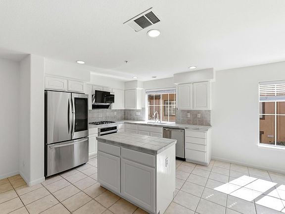 5th image of 3111 White Riesling Pl