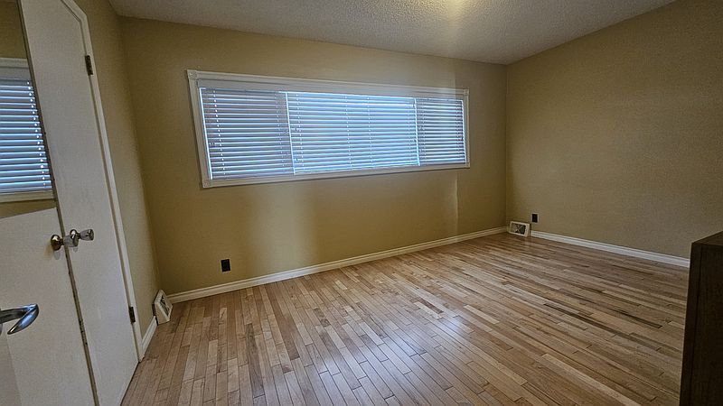 Calgary House for rent - 4 Bedrooms — photo 8