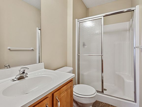 2nd image of 300B NE 7th St