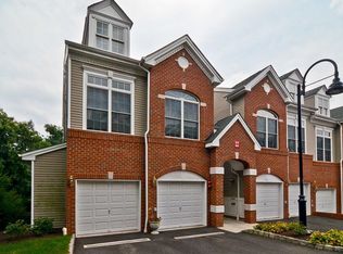 2 Debruyle Ct, Hawthorne, NJ 07506