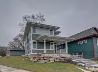 2427 Dunns Marsh Ter, Madison, WI 53711