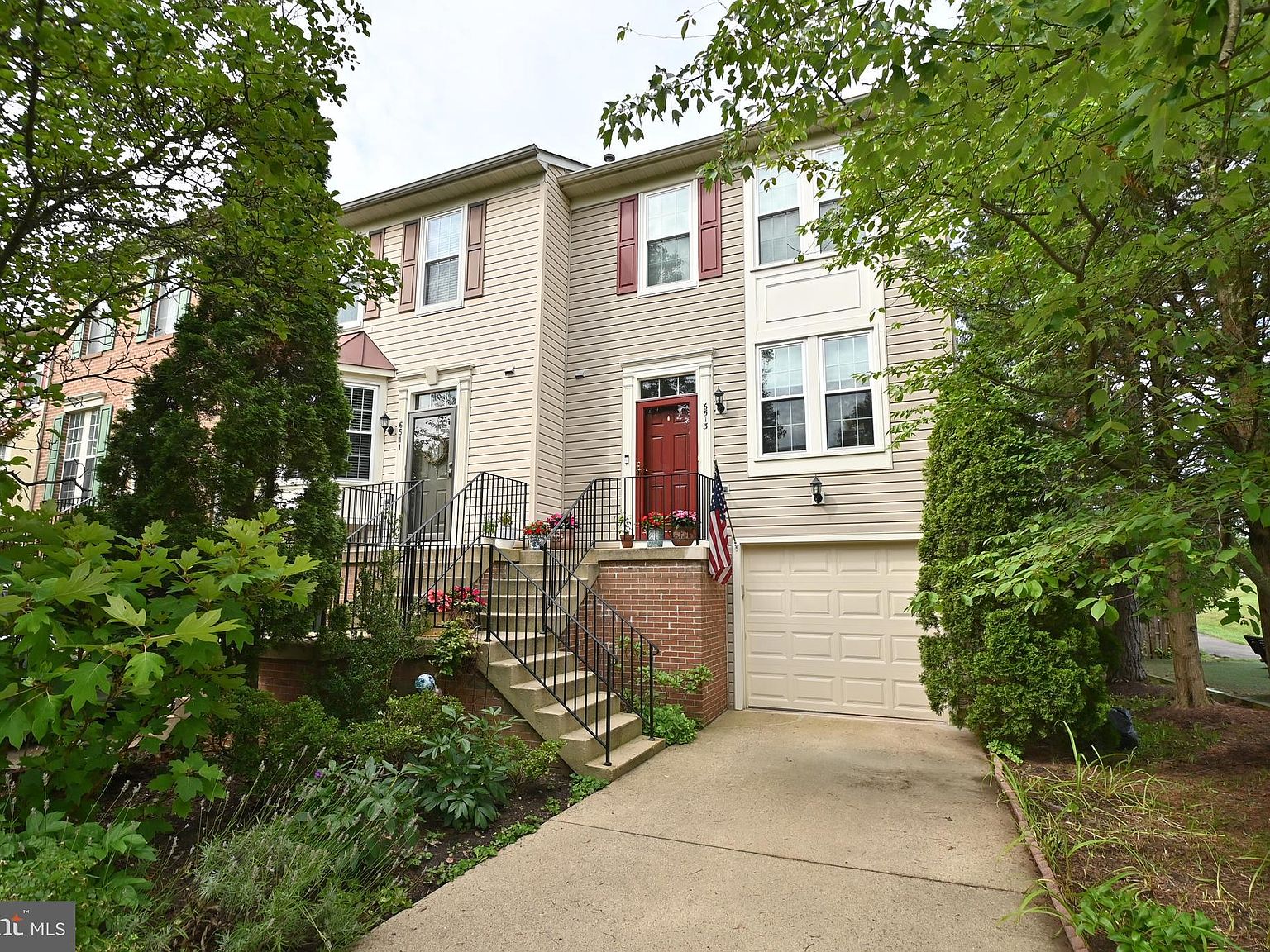 6513 Nevitt Way Alexandria VA 22315 Zillow