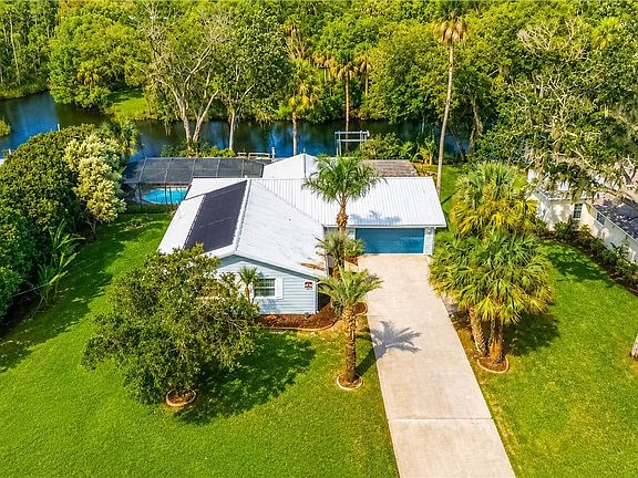 3rd image of 2178 N Watersedge Dr
