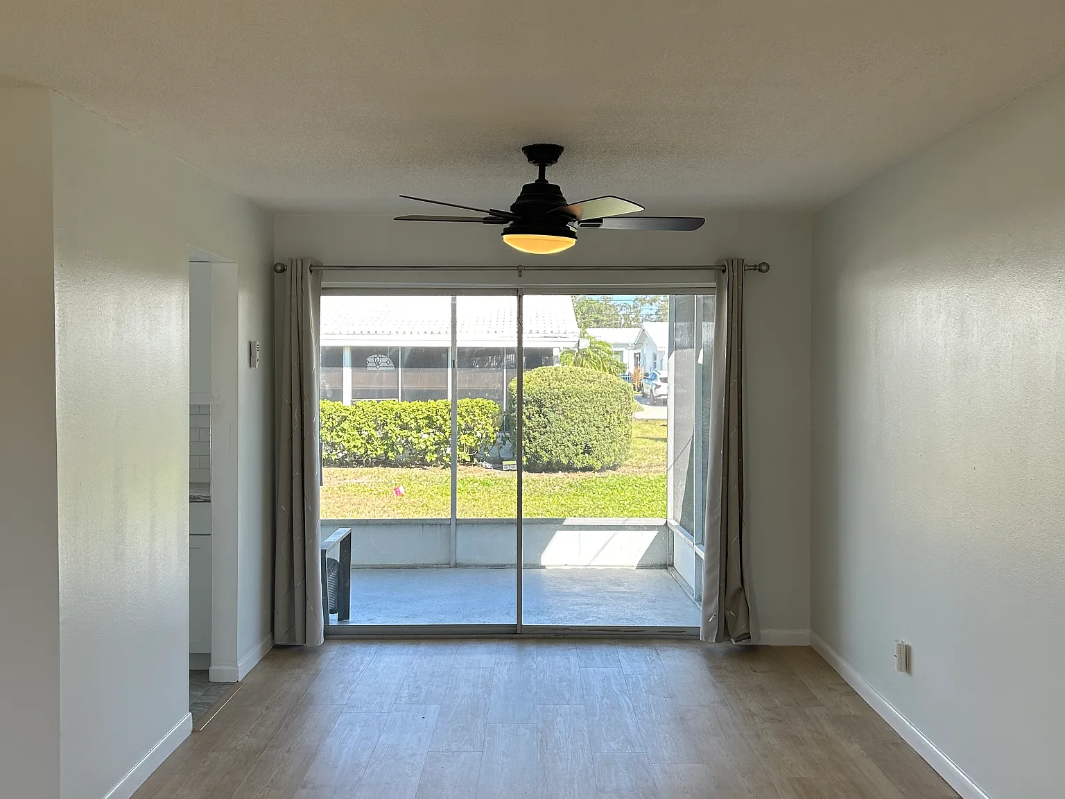 2 bed, 1194 sqft, $2,000 — Photo 4