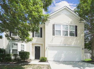 6720 Fawn View Dr, Charlotte, NC 28216