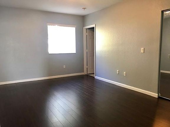 4th image of 2539 SW 82nd Ave #5-100